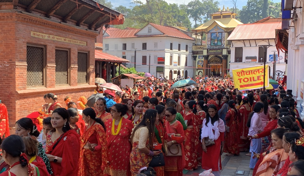 Teej_2080_pashupatinath temple nepal_rssphoto1695038379.jpg